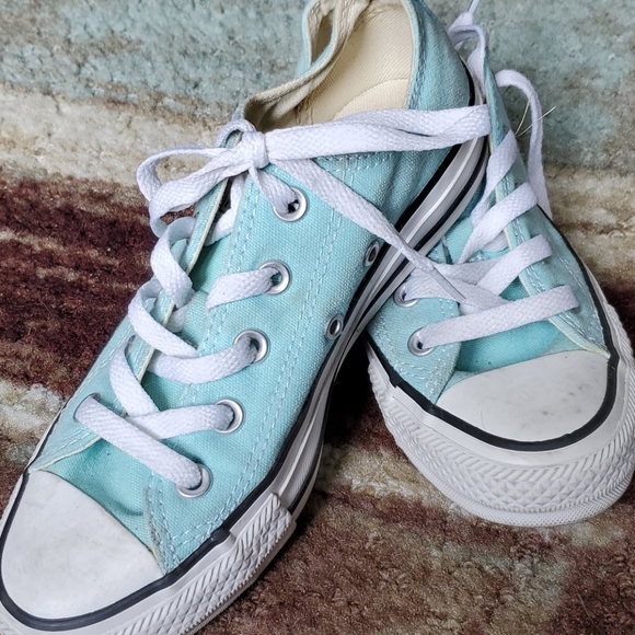 Converse Shoes - COPY - Beautiful aqua converse